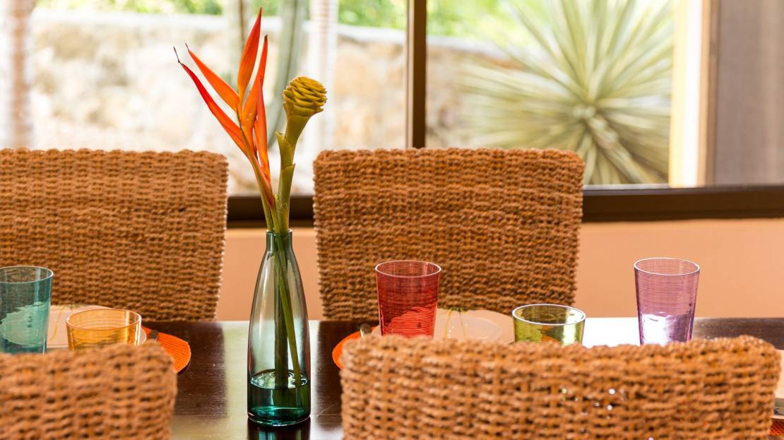 Villa 3_Dining Table2